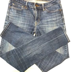Levi’s 711 Jeans